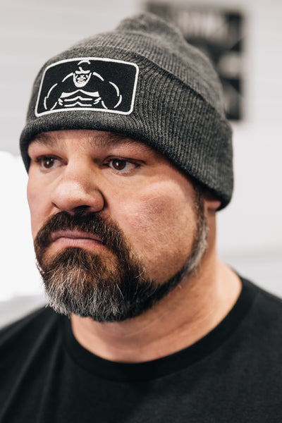 GRAY FIGURE PATCH BEANIE HAT