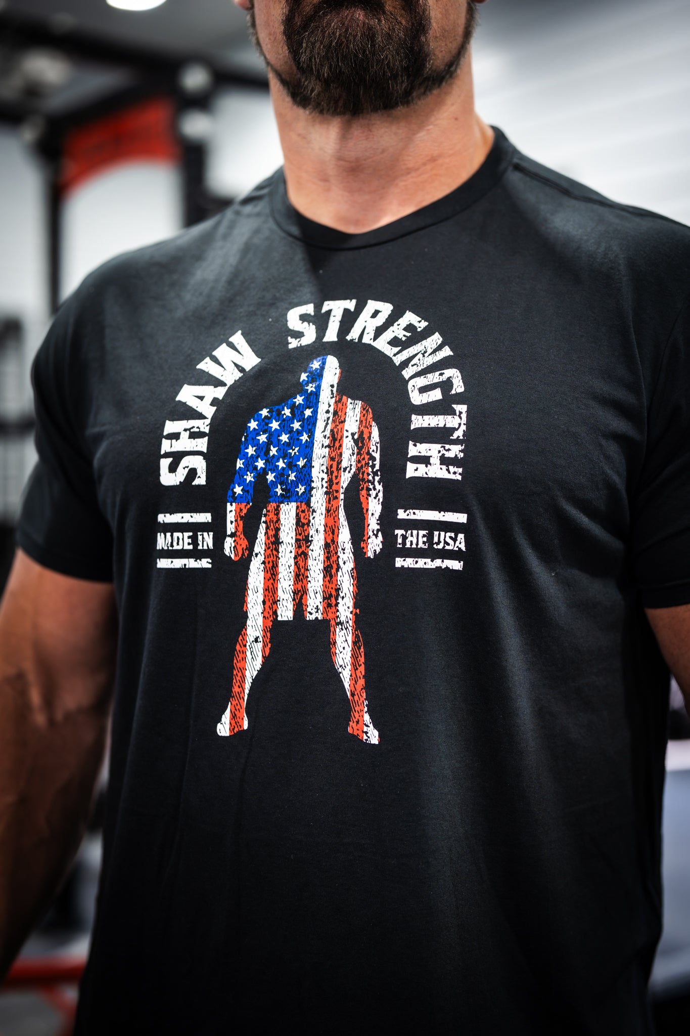 SHAW STRENGTH FLAG FIGURE T-SHIRT
